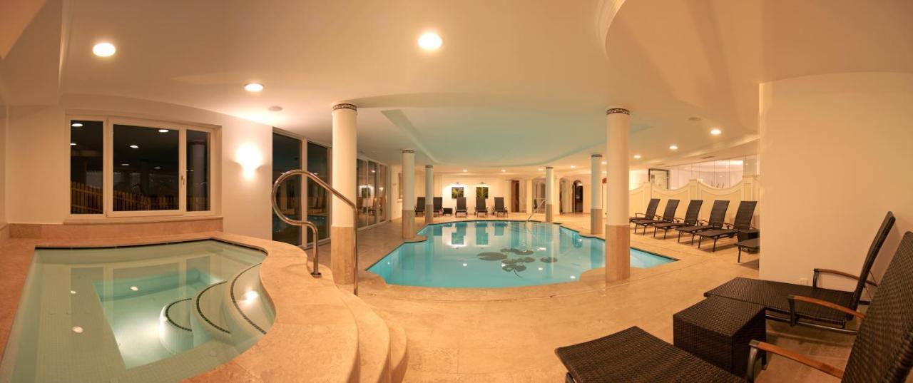 אורטיסיי Hotel Grones מראה חיצוני תמונה