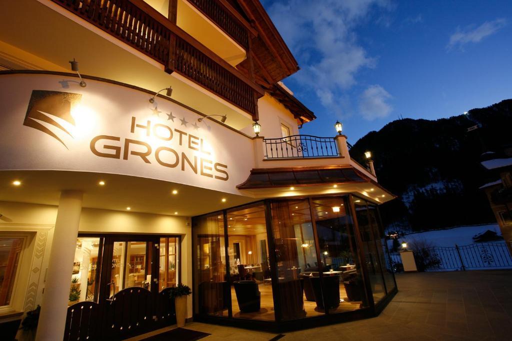אורטיסיי Hotel Grones מראה חיצוני תמונה